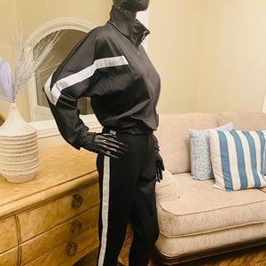 Women’s track suit